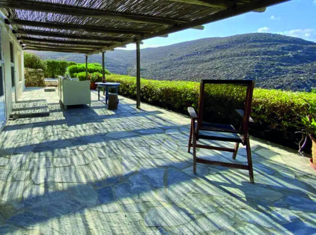 Komito Clifftop Cottage