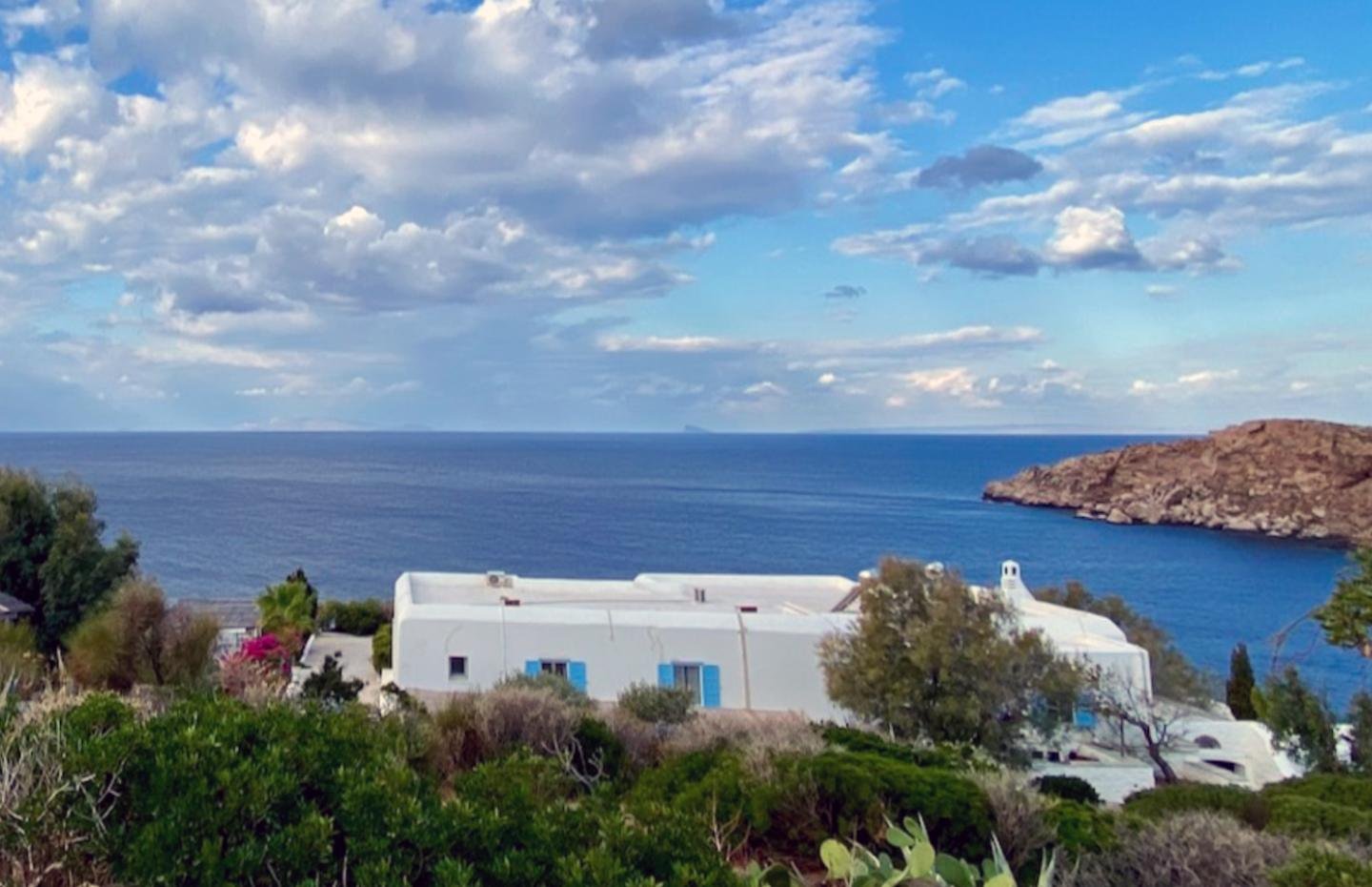 Villa Komito Syros Estate