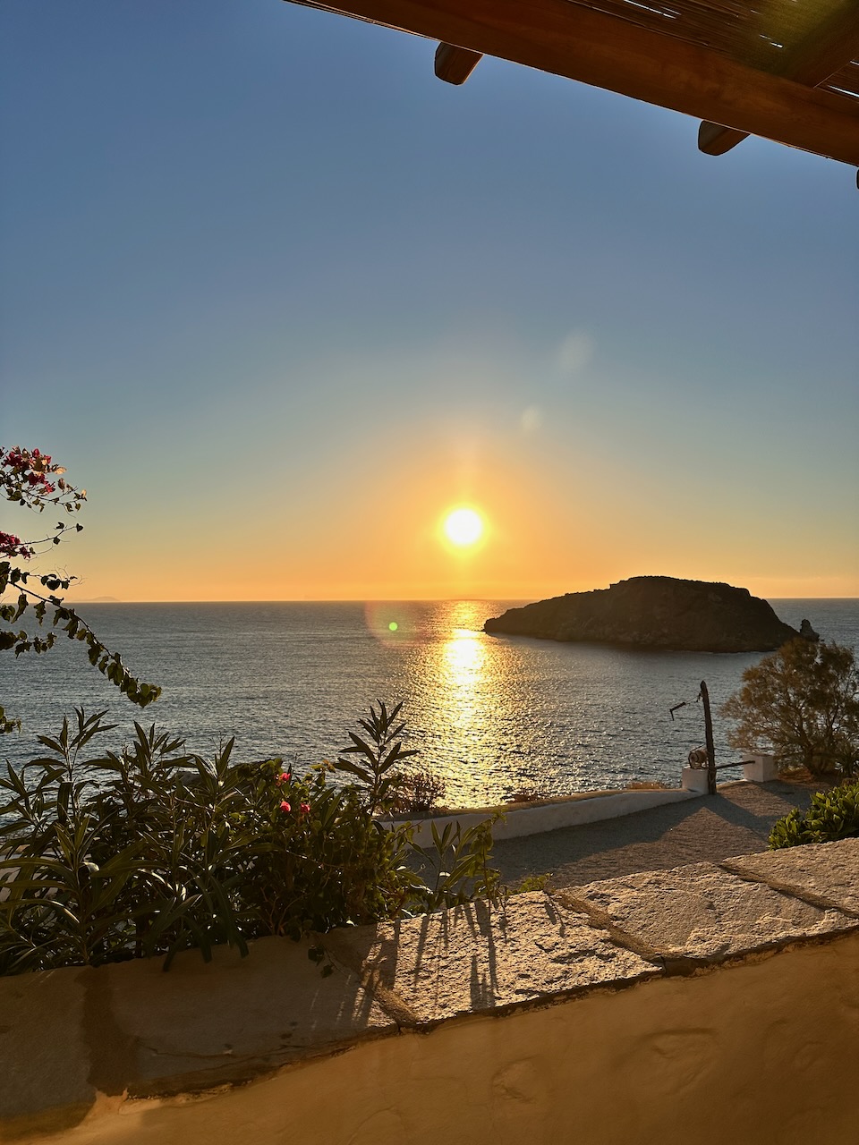 komito-sunsest - 1 Pergola Terrace